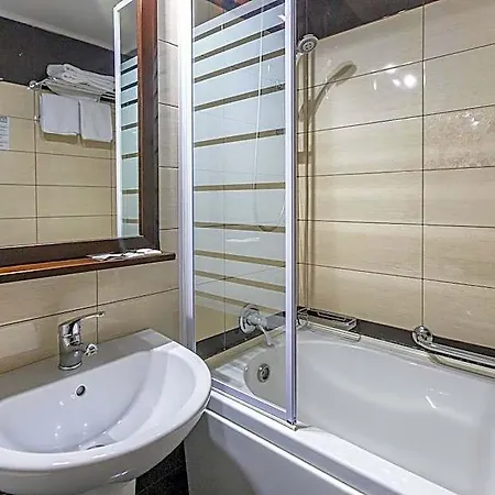 Anina Hotel Constanţa